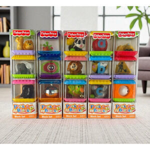 NIP VTG Fisher Price Peek a Boo Blocks Lot of 15 Blocks Sensory Animals Alphabet